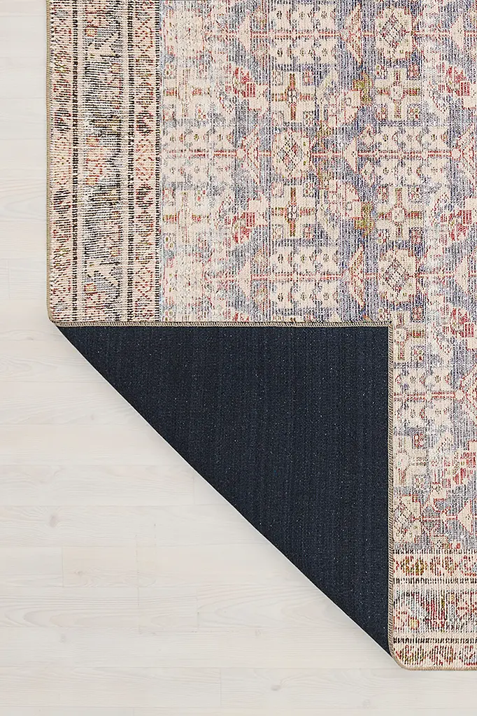 LAY_012 corner flip.webp