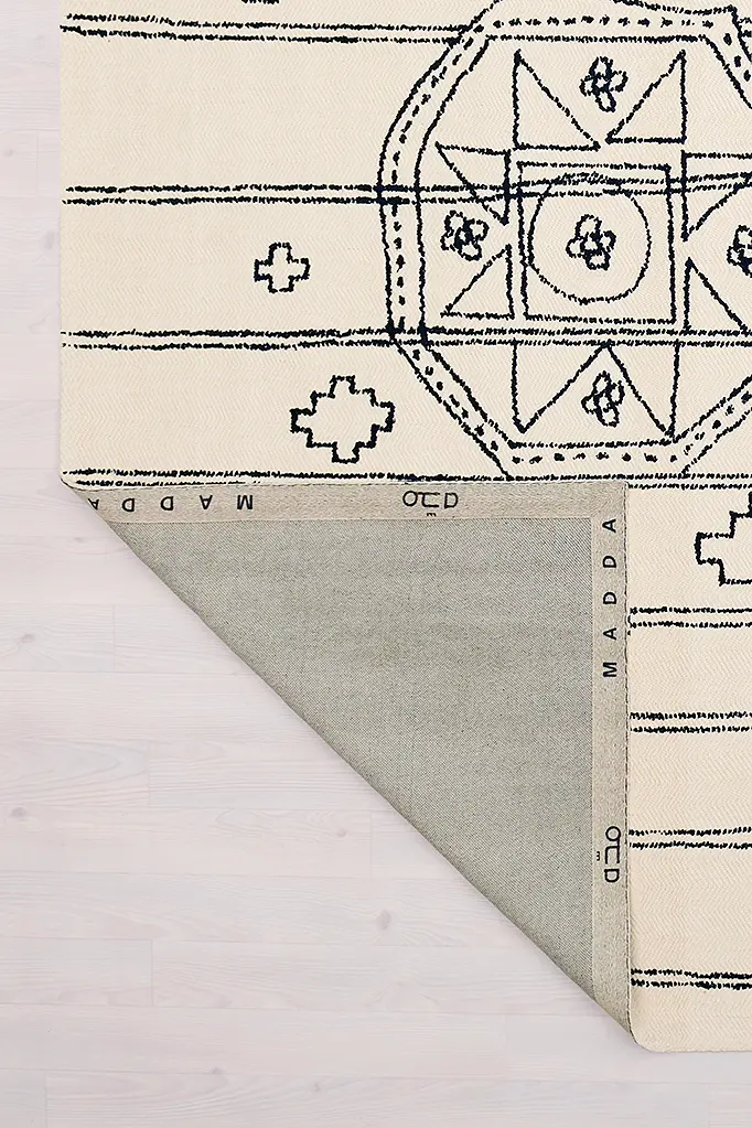 LNL_010 corner flip.webp