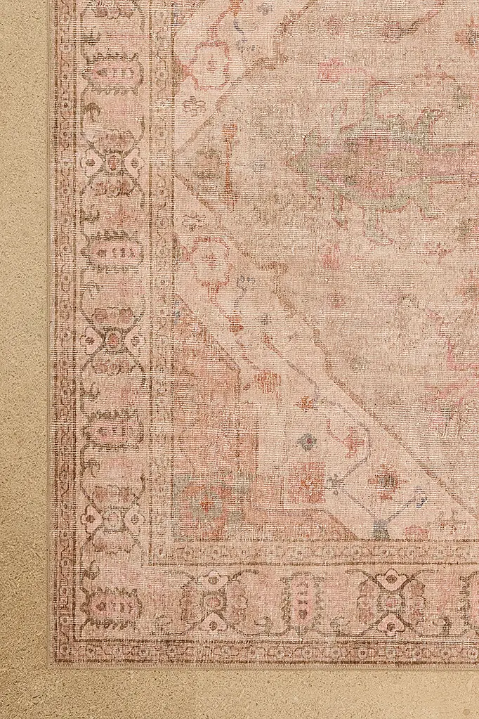 LAY_015_corner.webp